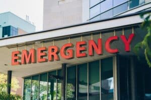emergency-hospital-sign